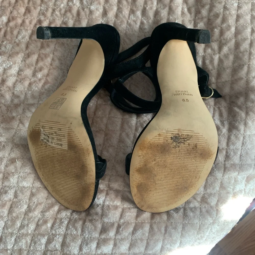 Stuart Weitzman 6.5 Black Twistie Suede sandals - Picture 2 of 4